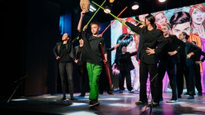 Группа Среды 13-15 лет  Музыкальный номер с тростями