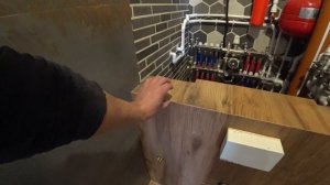 После этого уже можно переезжать. Ремонт самой главной комнаты дома.