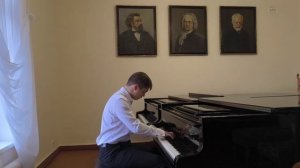 Й.С.Бах-Маленькая прелюдия до минор. Исп.Андриенко Сергей 6кл.
