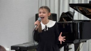 А.Церпята. СЧАСТЬЕ ЕСТЬ! Исполняет Маринина Ксения