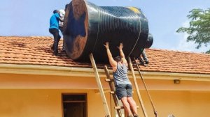 Полные идиоты на работе, попавшие на камеру.