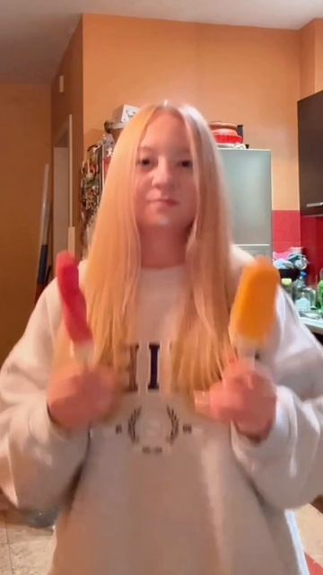 ШАРОДЭНС КАЧАЕТ ВСЕХ