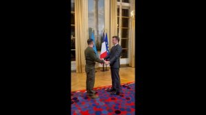 К нам приехал демократ...(шуточная стихи В.Степанов)