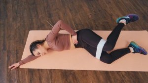 Подтягивание колена с тканевой резинкой (43)