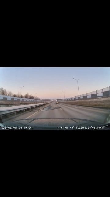 Нива тревел, как ведёт себя на трассе