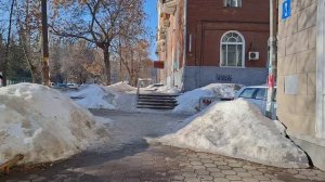 Запахло весной, метелям отбой.