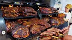 Невероятная женщина - мастер барбекю , пальчики оближешь.