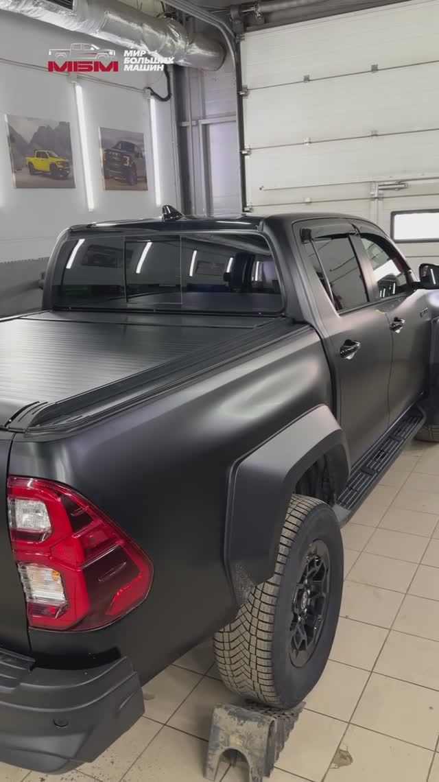 Toyota Hilux Установка механической роллеты. Крышка на кузов  пикапа Toyota ХАЙЛЮКС 🔥