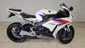 Видеообзор Honda CBR 1000RR 2012