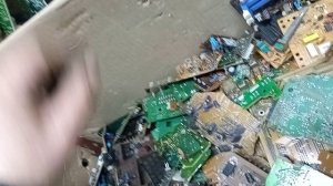 Отличная мониторка, матери, ролевики.