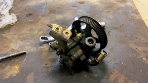 Замена насоса ГУРа 1ZZ-FE Toyota Opa