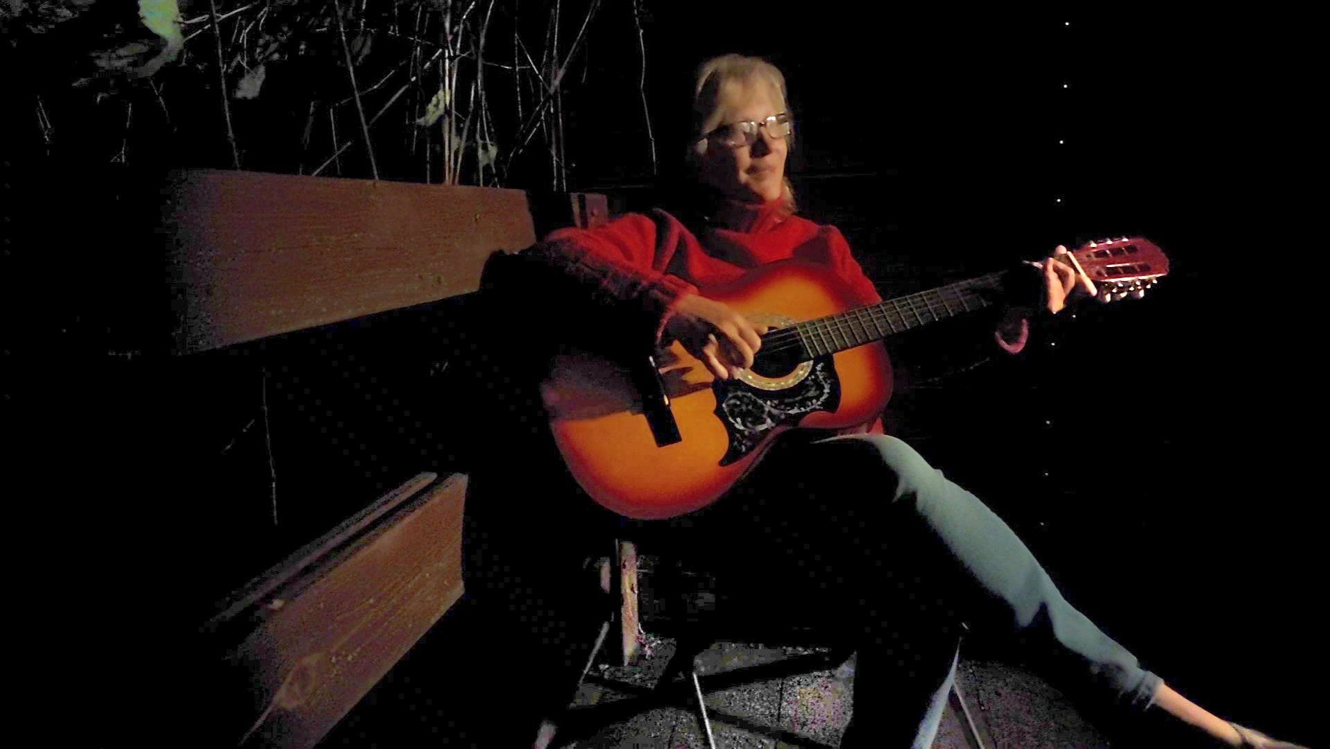 Утекает талая вода. Авторская песня