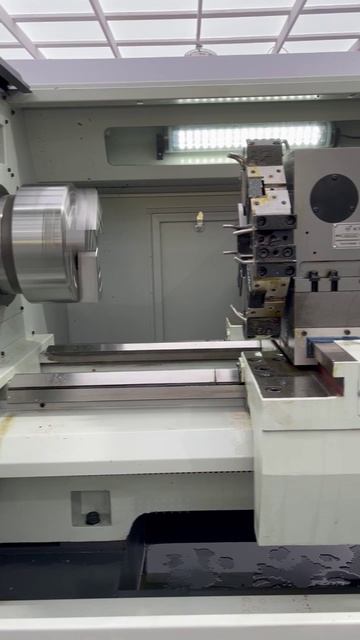 Токарный станок с ЧПУ Metal Master XNC 50100 на выставке Металлообработка