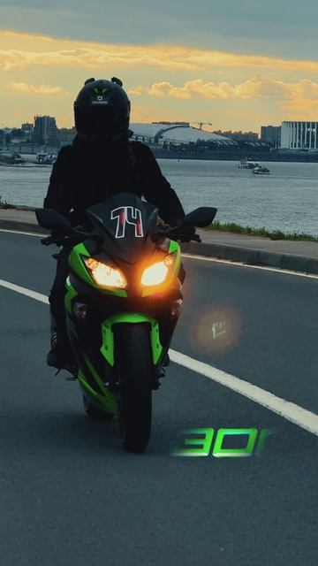 Полина и ее Kawasaki. Это была любовь с первого взгляда.