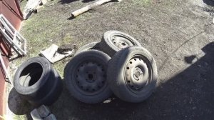 МЕНЯЛИ КОЛЕСА - УШАТАЛИ ДВА ДОМКРАТА!! ВЕСНА!! ОЖИЛА ПРИРОДА! ОСЫ, МУХИ,ПЧЁЛЫ..ВСЁ ОЖИЛО!!