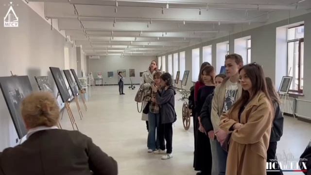 Студенты ИСАИЖКХ посетили выставку в Краеведческом музее Мариуполя