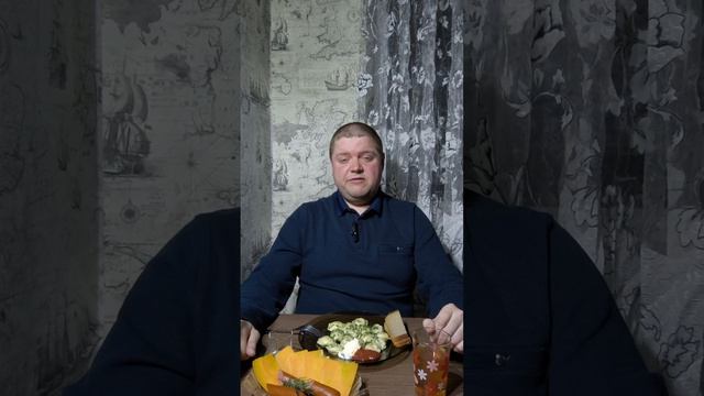 Соцсети заменили мне друзей и общение в живую