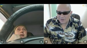 Вспотевший, грустная и лысый.