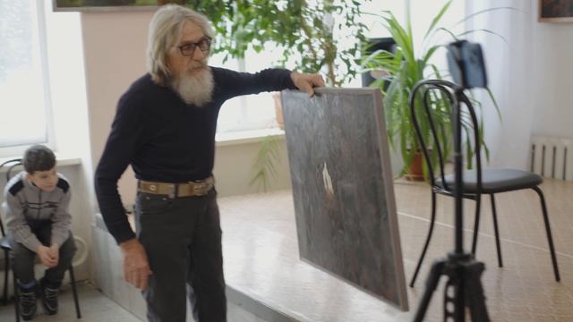 Выставка художника А.Варова в Санниковском МДК