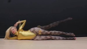 Stretching Time — Holiday Flow