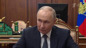 Владимир Путин провел встречу с главой Сбербанка.