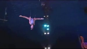 Интересные и оригинальные воздушные номера: Регина Добровитская - трапеция с корд-де-воланом