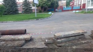 1186 27.05.2021 г Орёл бульвар Победы замена труб ремонт тепловых сетей экскаватор Hitachi траншея