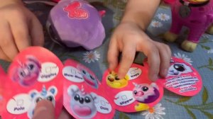 Нина и Скай открывают сюрприз