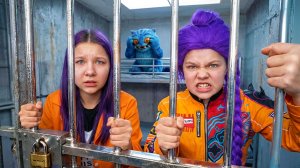 Руми и её подружки в тюрьме. К Поп Охотницы На Демонов криминальная история.