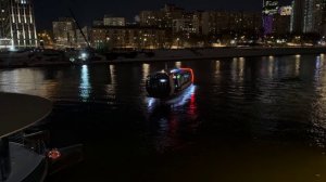 Первые признаки весны таяние льда под мостом Академика Королёва и электрические речные трамваи