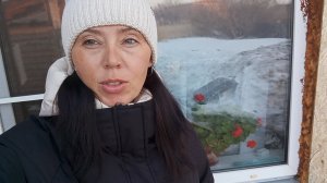 Купили линолеум на кухню.Посеяла семена на рассаду.