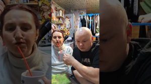 Вечерний эфир от 17.03 26 Наташа готовит конвертики, сидим болтаем, Володя с нами