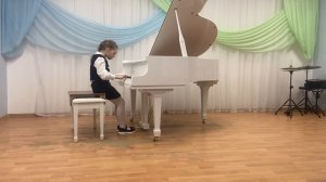 Бурковская Алиса 8 лет Черни Этюд 15 (Черни-Гермер)