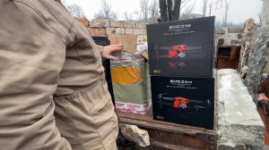 Продолжаем работать  Раздаем спорттовары