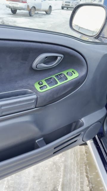 2003 гв.мотор 2 литра.механика.полный привод.