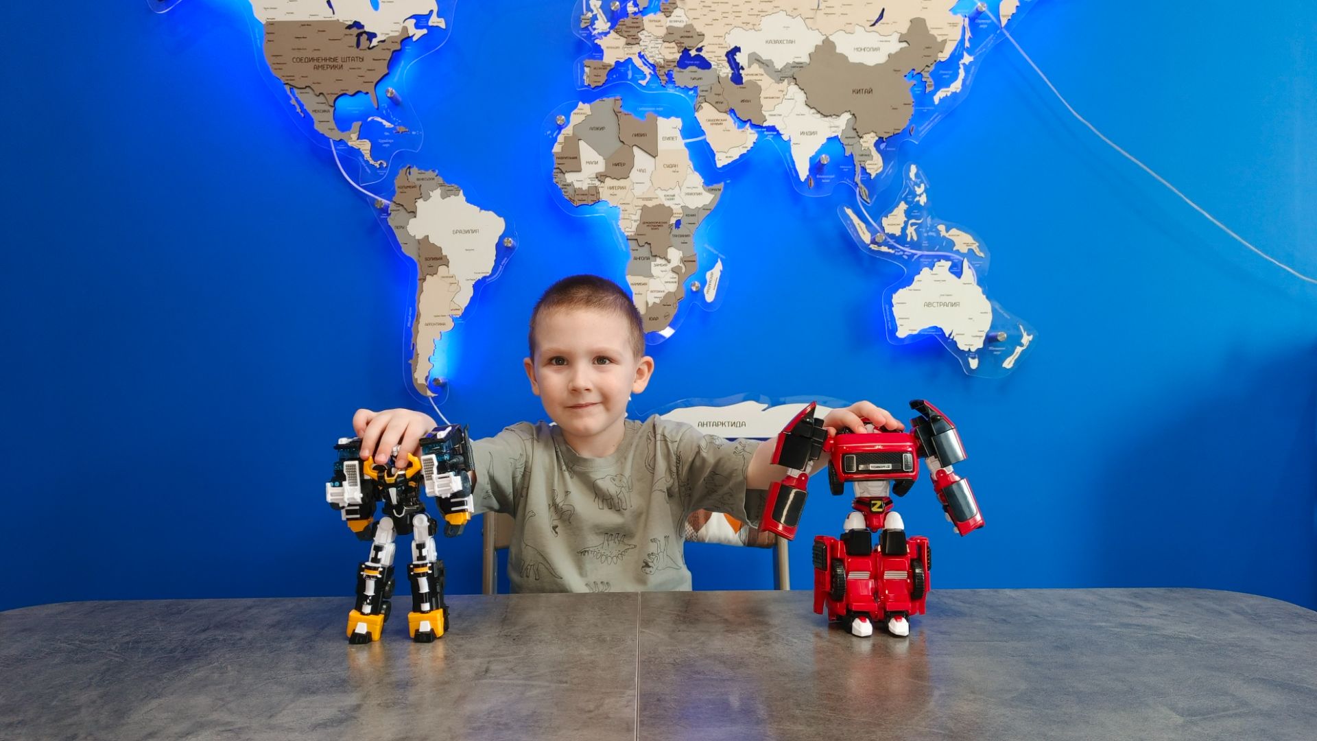 БИТВА: СТАРЫЙ vs НОВЫЙ ТОБОТ! 🥊🤖