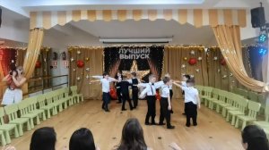 Красивый звездный выпускной в детском саду 2025. Памятный фотоальбом.