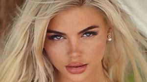 ЛУЧШЕЕ БАСС  ЭРОТИКА ДЕВУШКИ