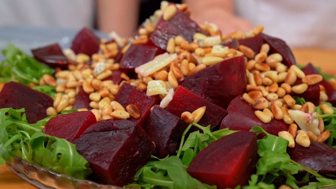 Готовим с детьми - праздничная закуска из свёклы к семейному столу