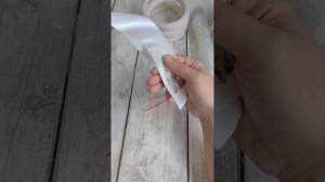 Распаковка материалов для рукоделия.