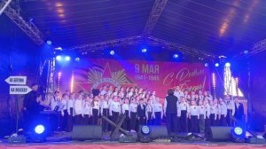Хор 9 мая на городской площади