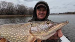 РЫБАЛКА ЭТО ЖИЗНЬ и ОНА ОДНА!!!(премьера новой песни)