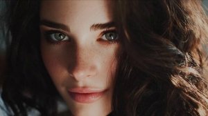 Твой нежный взгляд, точёная фигура