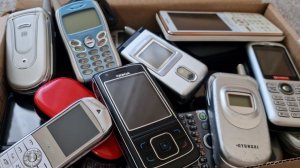 Собрал ретро телефоны всех брендов