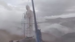 На границе Ливана и Сирии установили огромную статую Иисуса Христа