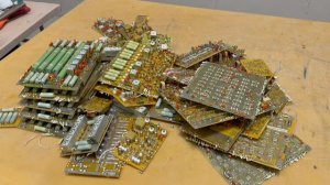 В разборе РАДИОПРИЕМНИК Р-399А КБ1А и БЛОК ПИТАНИЯ РБ2А