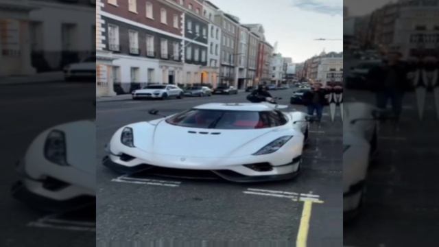 MONTAGEM MUNDO ESTRAHNO