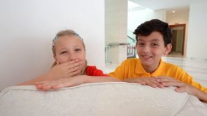 Приключение с игрушечными динозаврами 🦕