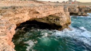 Скалы и море на Халабуде в пос.Черноморское Тарханкутский п-ов Крым лето 24