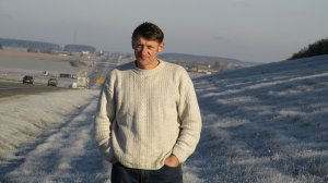 Зимние заботы деревенской жизни .